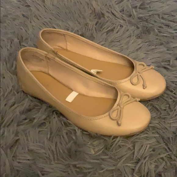 Merona Shoes - Nude Merona Flats Sz 6
